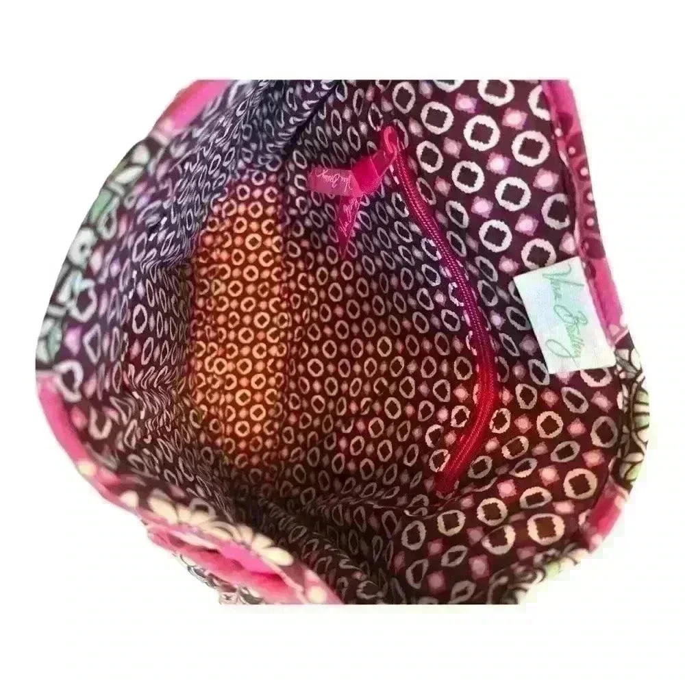 Vera Bradley Crossbody/Shoulder Bag.  Pre Owned in Good Condition.  Cupcakes - Picture 6 of 8